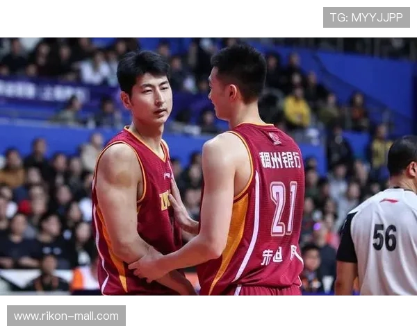 金玟哉：国家队比赛机会有限 关键在于场上积极沟通和团队协作