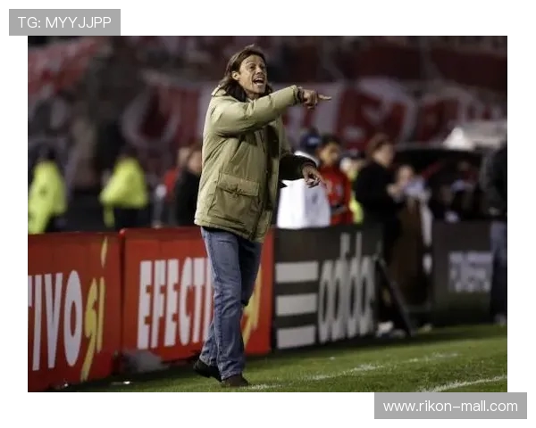 阿尔梅达：西甲是全球顶级联赛 不必去国外制造存在感